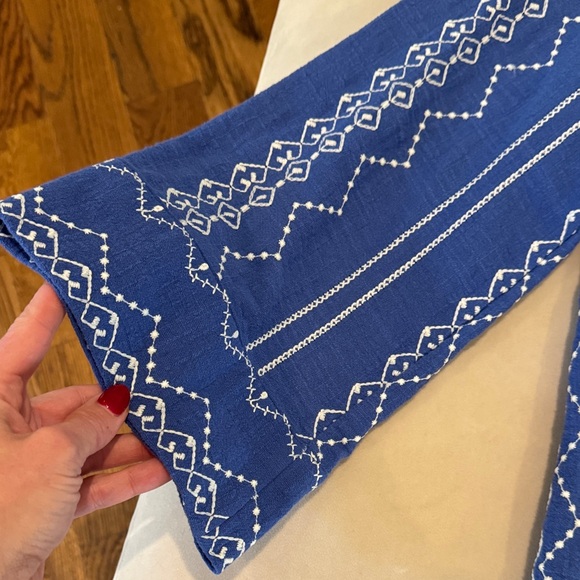 Zara embroidered blue bell sleeve top - Picture 5 of 6